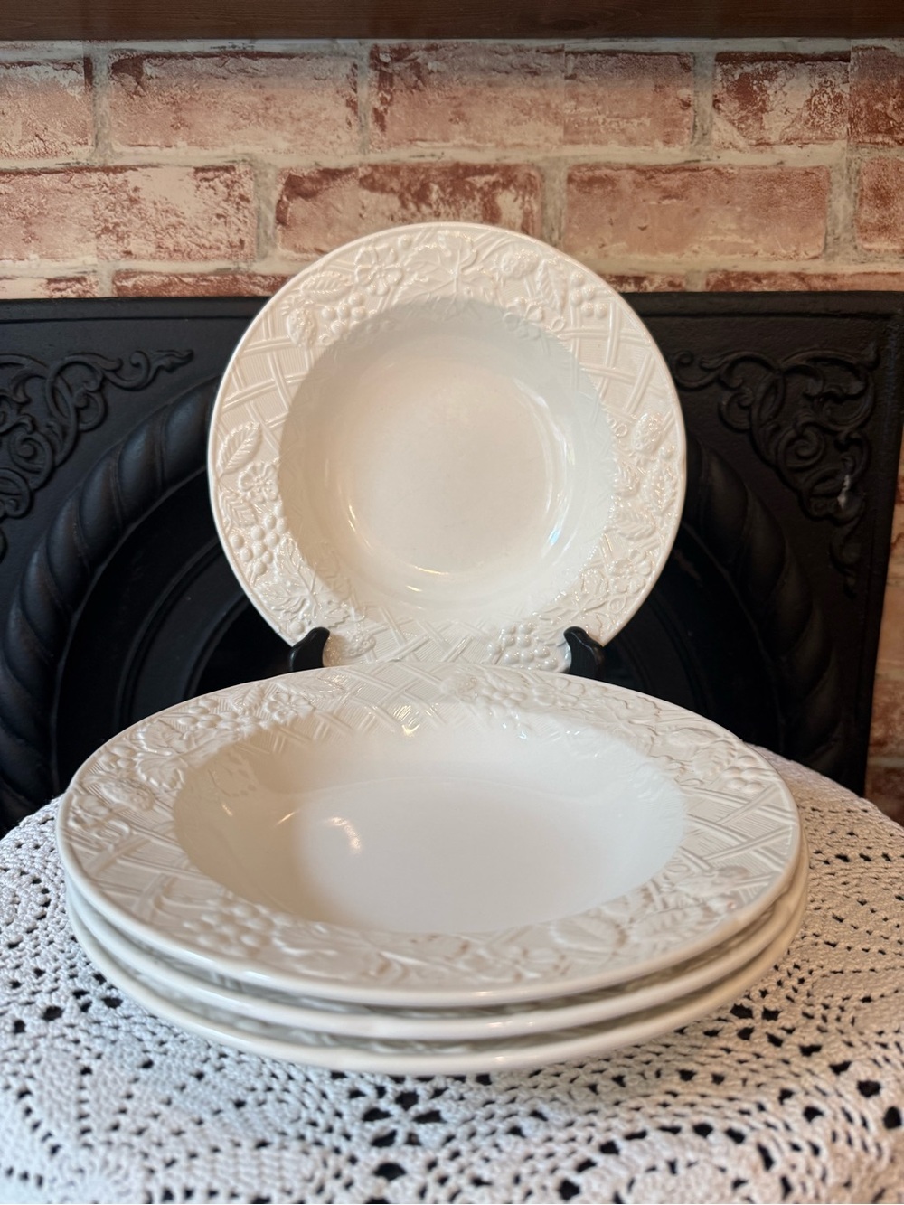 Mikasa English Countryside White Embossed Wide Rim Soup Bowls - Set of 4